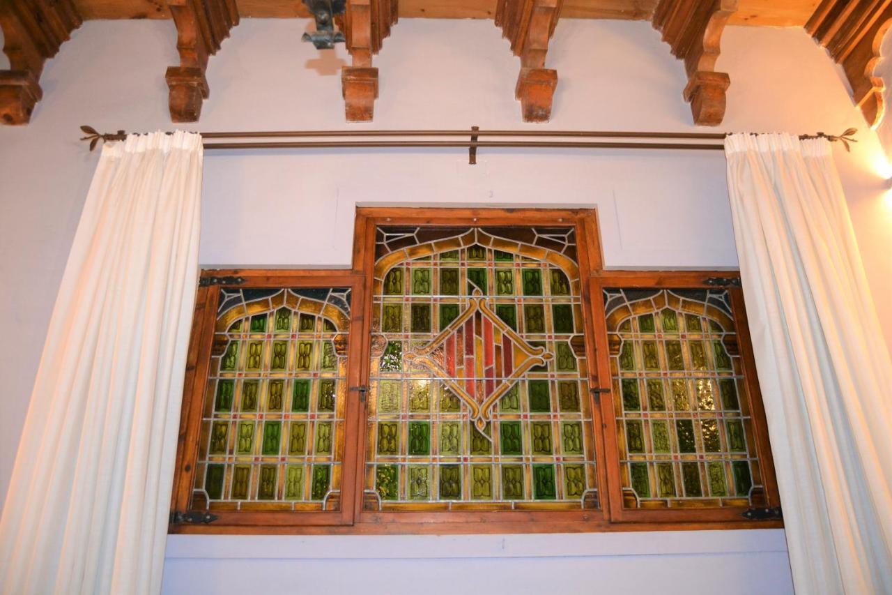 Lo Palauet De La Muralla Balaguer Luaran gambar