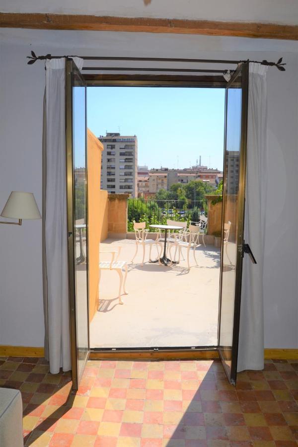Lo Palauet De La Muralla Balaguer Luaran gambar