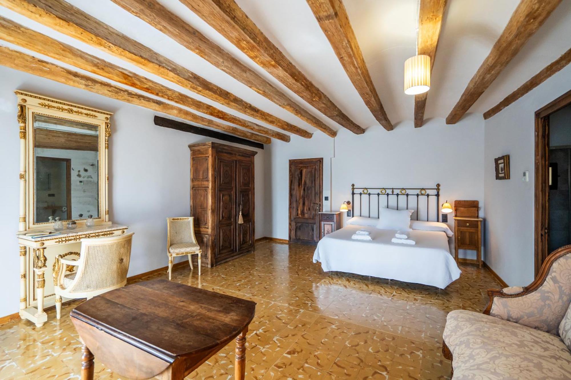Lo Palauet De La Muralla Balaguer Luaran gambar