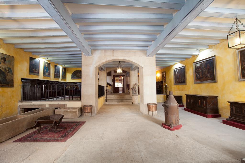 Lo Palauet De La Muralla Balaguer Luaran gambar